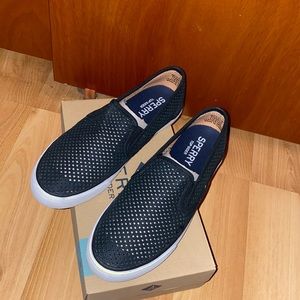 Sperry seaside slip ons like new!!!
